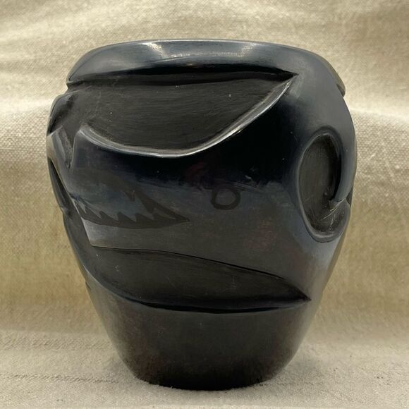 Vintage Madeline Naranjo Santa Clara Traditional Avanyu Design Blackware Pottery - Picture 2 of 15